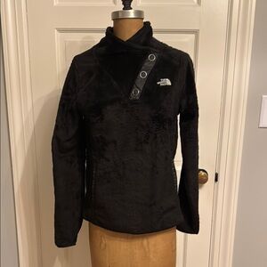 The North Face Women's Black Fleece Jacket